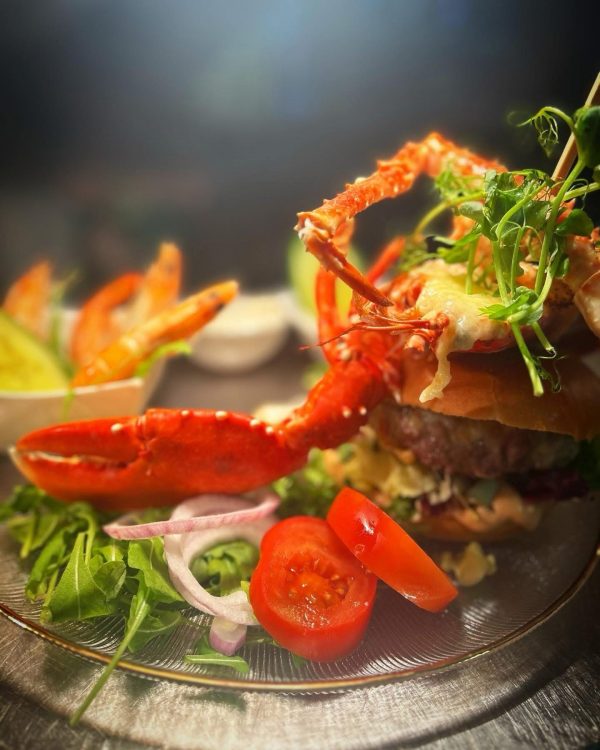 Burger & Lobster - Image 2