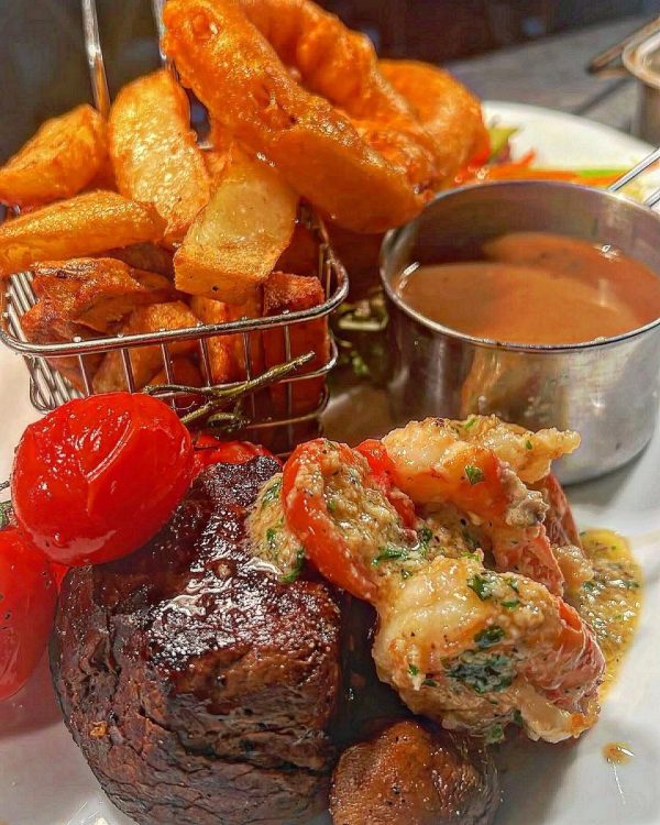 Fillet Steak with Gamberoni